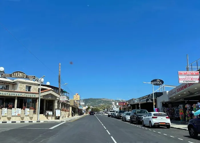 With Pool And Sea View! Villa Coral Bay