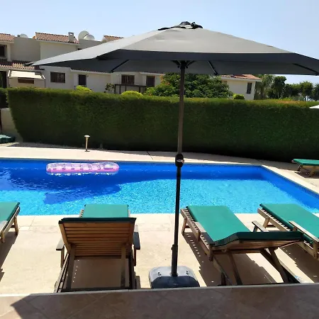 Villa With Pool And Sea View! *