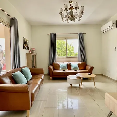 With Pool And Sea View! קורל ביי