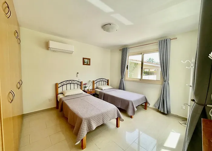 Vila With Pool And Sea View! *