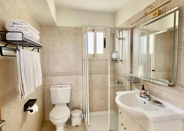 With Pool And Sea View! Coral Bay